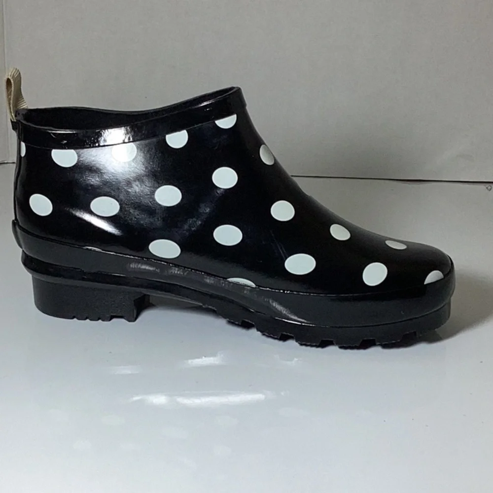 Journee Collection Womens Rainer Block Heel Rain Boots Black Dot